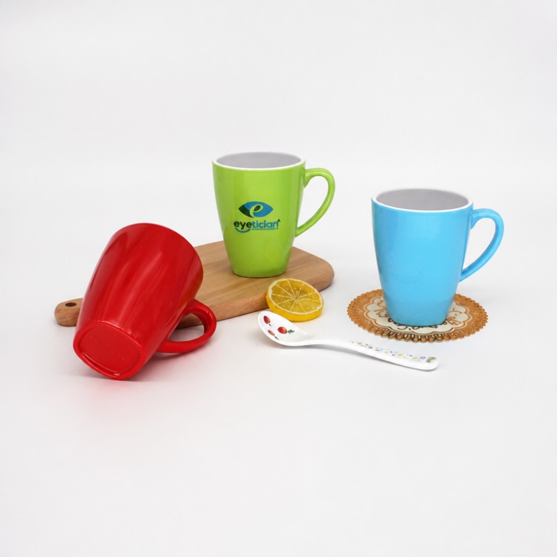 Caneca de café de cerâmica com logotipo personalizado em dois tons